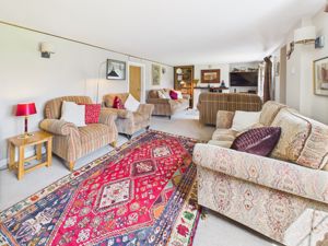 Lounge- click for photo gallery